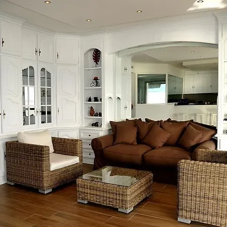 Апартаменты Seaview La Reale Croisette